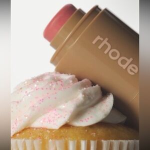 RHODE Pocket Blush — Limited Edition NYC POP Up - SPRINKLES